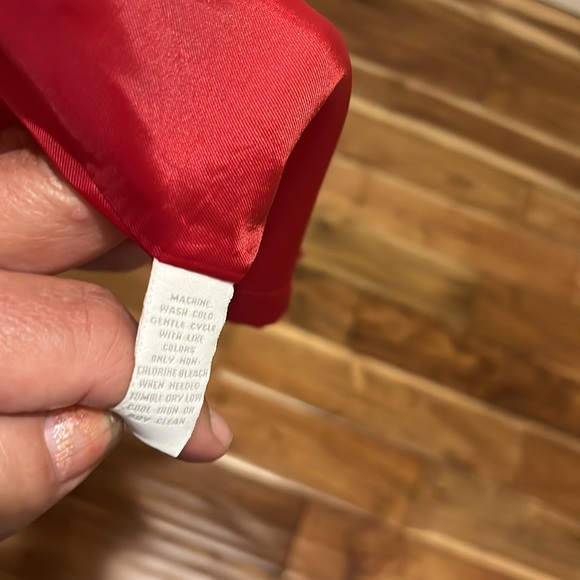 Red jacket - Picture 6 of 8